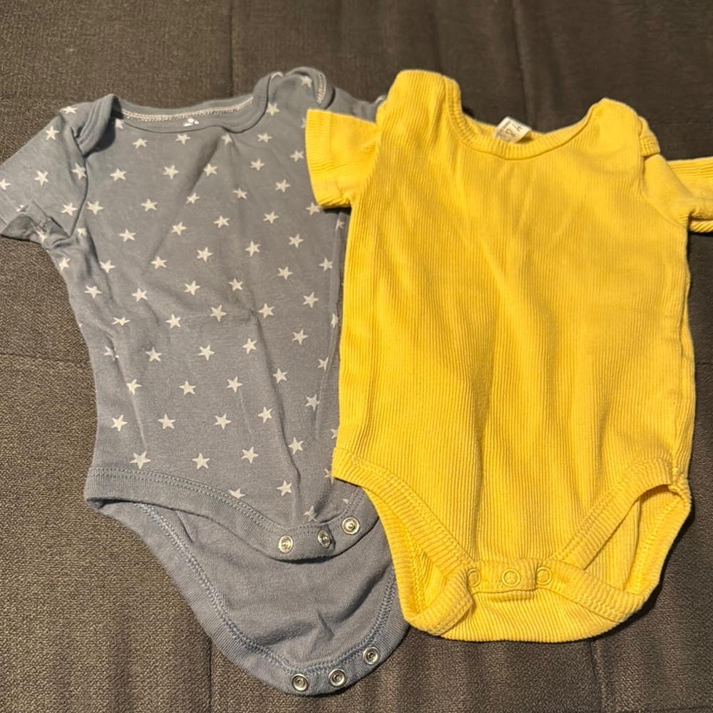 Cloud Island Yellow and Gray Bodysuit Set